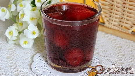 фруктово-ягодный компот