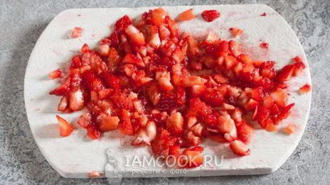 клубничное компоте для торта