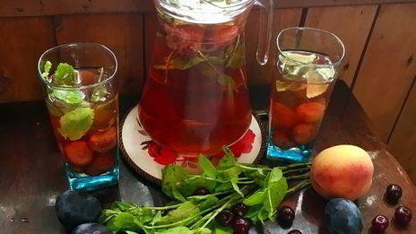 клубничный компот с мятой