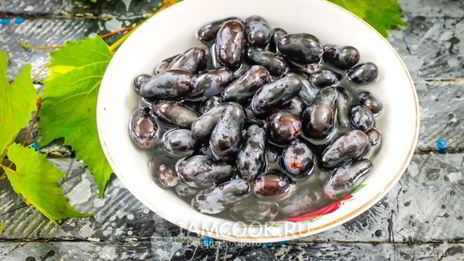 компот из черного винограда на зиму