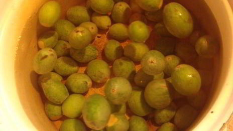 компот из фейхоа и ягод со специями