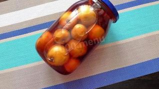 Компот из ранеток и сливы