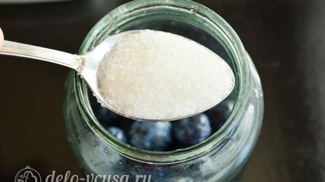 компот из слив с косточками на зиму