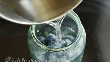 компот из слив с косточками на зиму