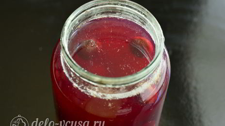 компот из слив с косточками на зиму