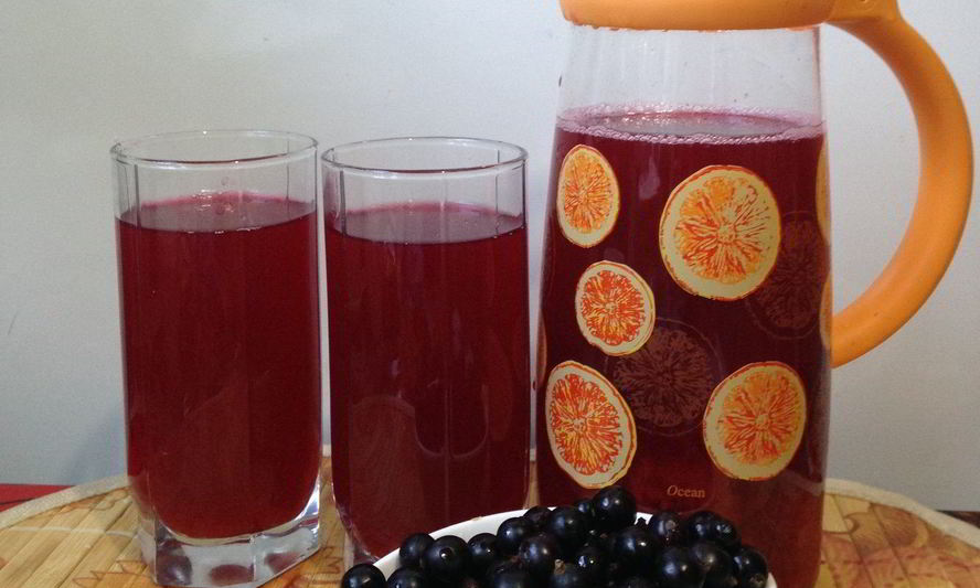 Рецепт компота из свежих ягод