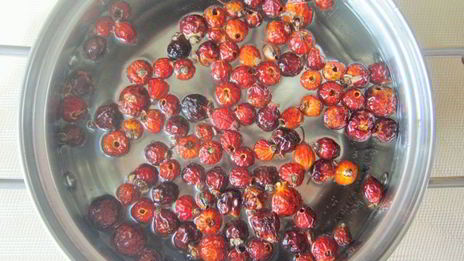 компот с шиповником и имбирем