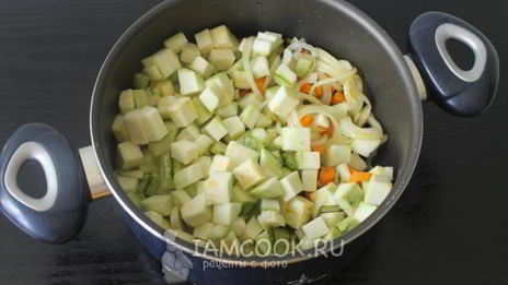 лечо из кабачков с помидорами на зиму