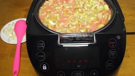 лечо в мультиварке на зиму из помидор и моркови