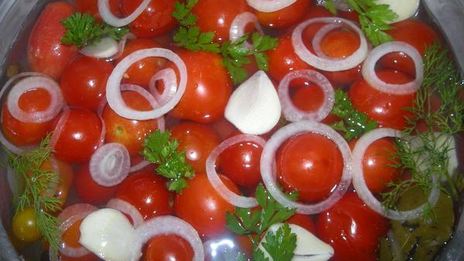 быстро маринованные помидорчики