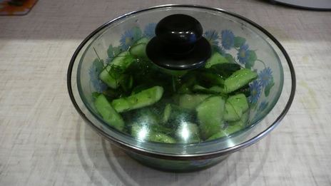 быстрые маринованные огурцы в пакете