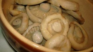 Грузди маринованные