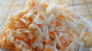 Капуста маринованная с чесноком на зиму