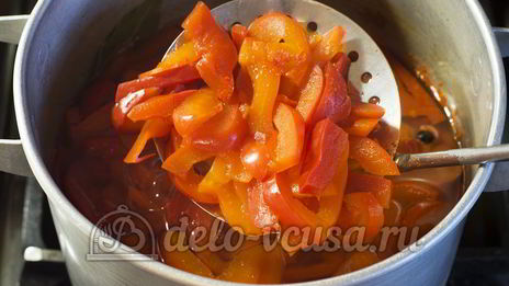 маринованный болгарский перец в масле с чесноком