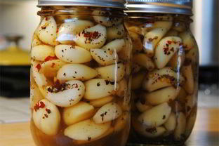 Маринованный чеснок