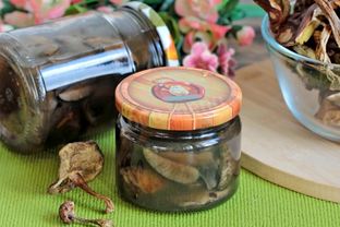Маринованные подосиновики