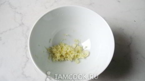 маринованные шампиньоны с укропом и чесноком