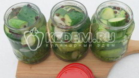 огурцы маринованные резанные с перцем