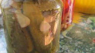 Огурцы маринованные
