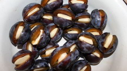 Маринованные сливы