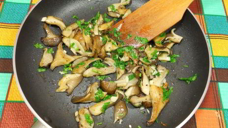 вешенки жареные маринованные