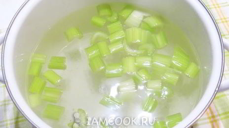 помидоры, квашенные с чесноком и зеленью