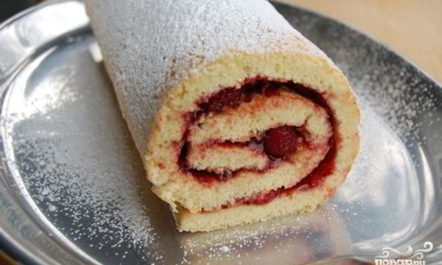 Рецепт бисквитного рулета с повидлом