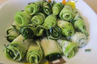 Быстрые малосольные кабачки