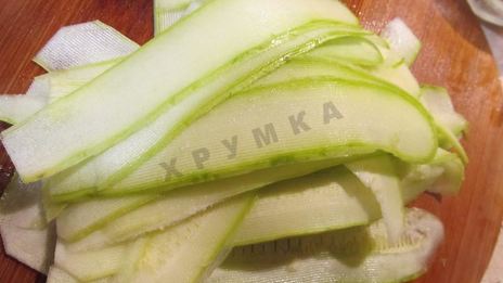 быстрые малосольные кабачки