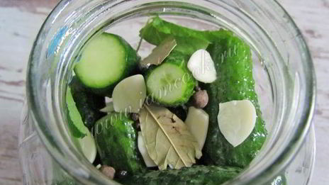 хрустящие малосольные огурцы