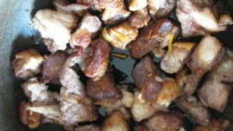 кислая капуста со свининой