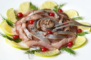 Малосольная селедка для праздника