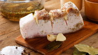 Сало в чесночном рассоле