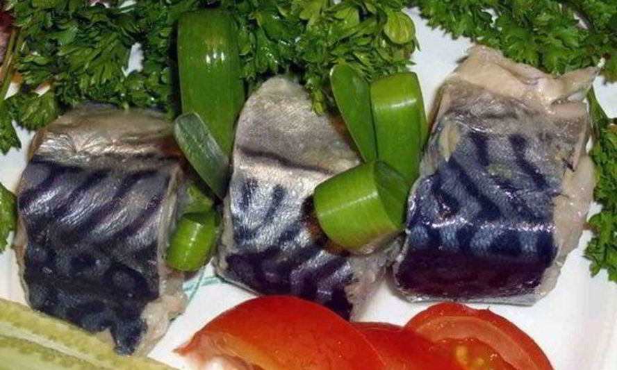 Рецепт слабосоленой скумбрии по-домашнему