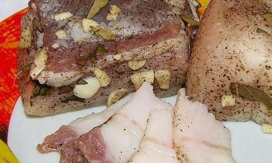 Рецепт соленого сала с мясной прослойкой в рассоле