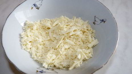 клубничное варенье с белым шоколадом и фисташками