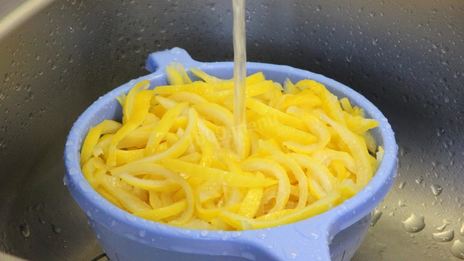 мягкие лимонные цукаты в сиропе