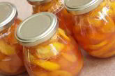 Персиковое варенье с лимоном и корицей