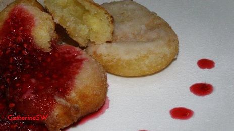 пончики бюни с малиновым вареньем