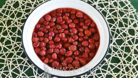 варенье из клубники с целыми ягодами густое