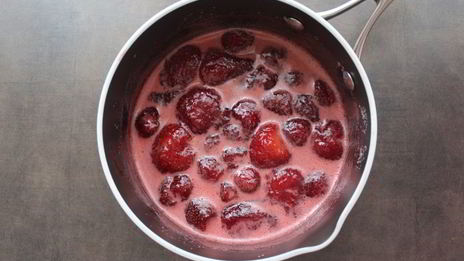 варенье-пятиминутка из замороженной клубники