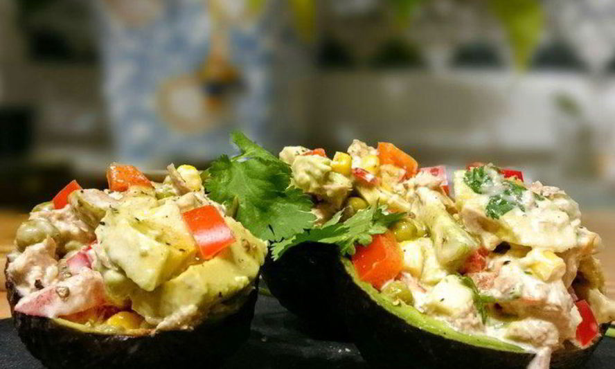 Рецепт авокадо, фаршированный салатом из тунца