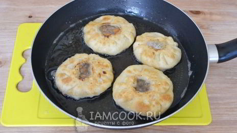 татарские беляши с мясом
