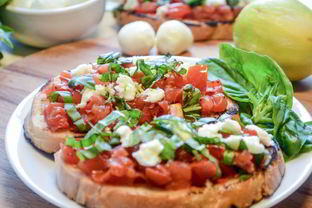 Брускетта капрезе