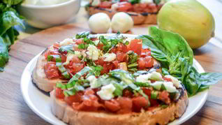 Брускетта капрезе