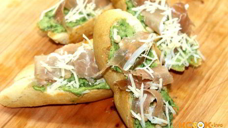 брускетта с авокадо