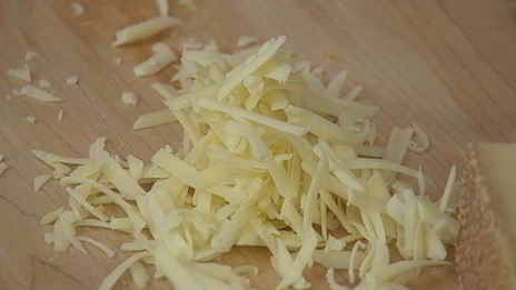 брускетта с инжиром, яблоком и сыром