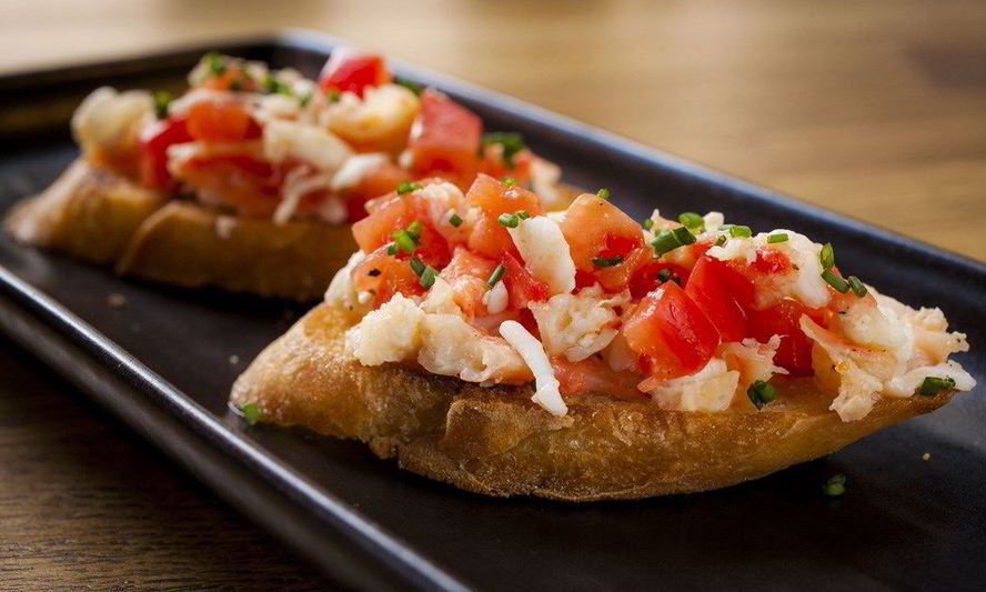 Рецепт брускетты с камчатским крабом