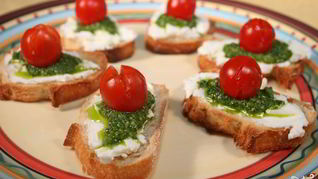 Брускетта с песто