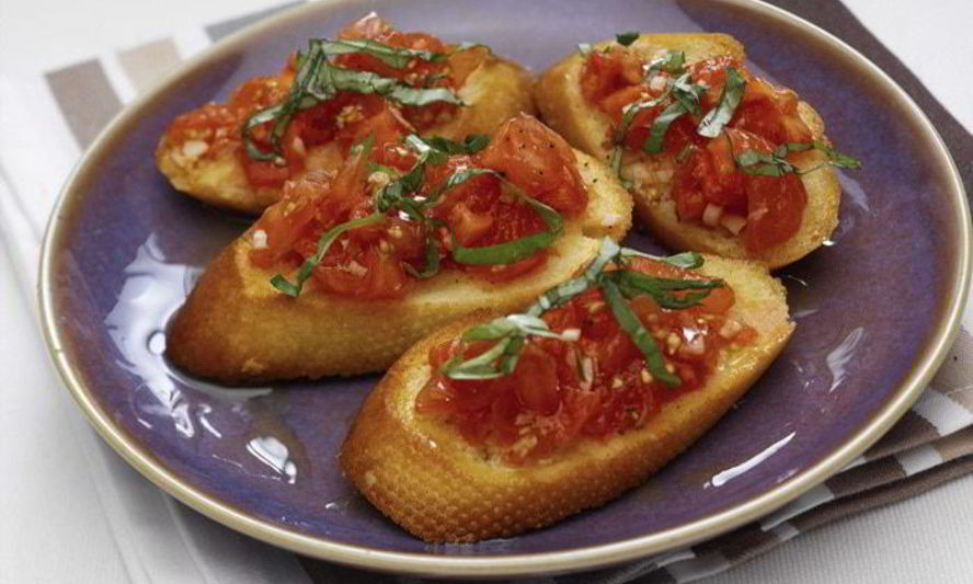 Рецепт брускетты с помидорами и базиликом